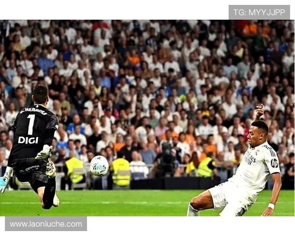 赫罗纳主帅:皇马仍有望夺西甲 赫罗纳主帅:皇马仍有望夺西甲